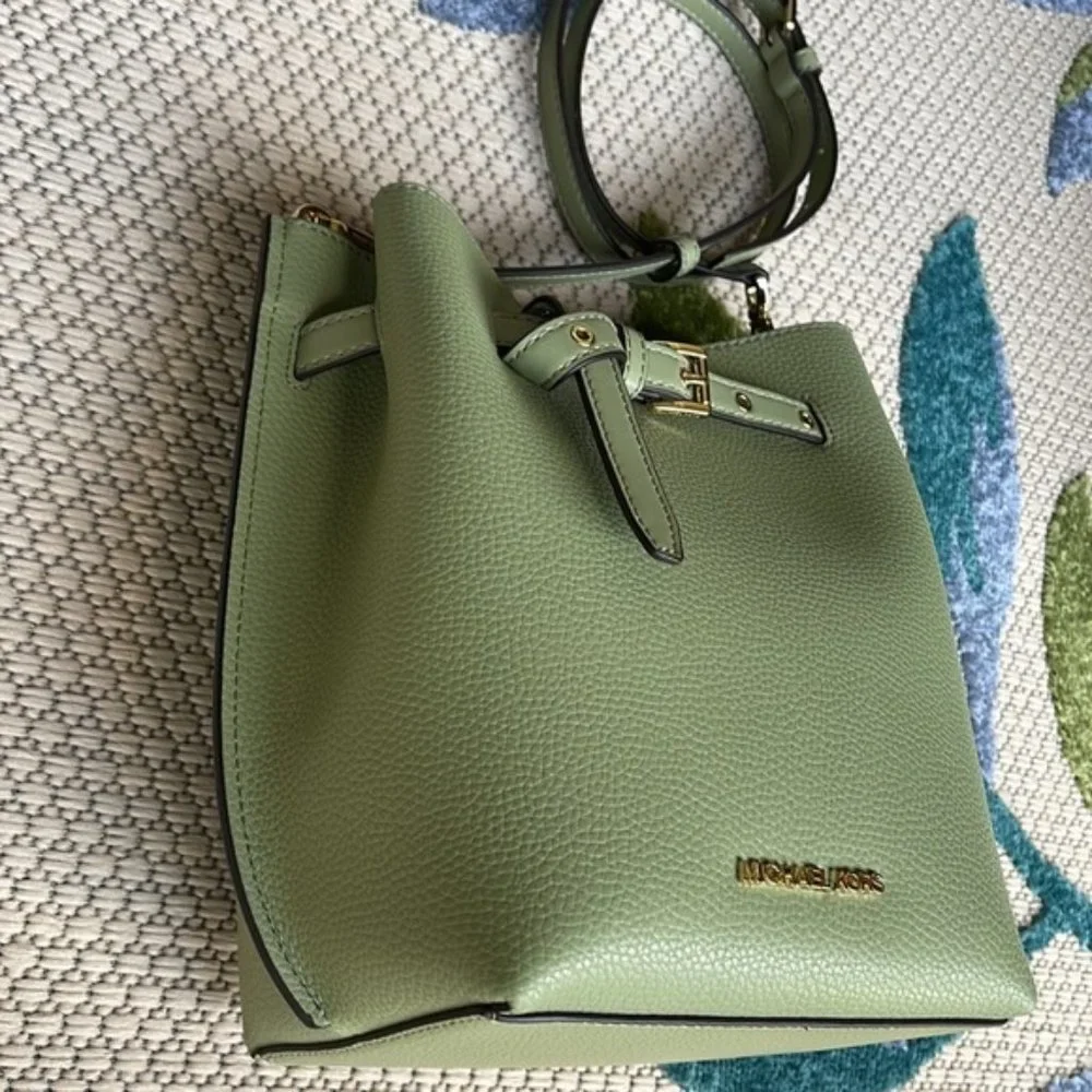 Michael Kors Emilia Small Bucket Bag Messenger Leather Light Sage - Picture 13 of 16